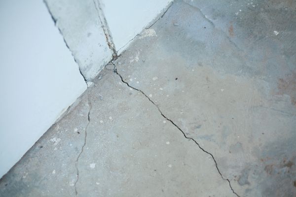 Cost of Garage Crack Repair in Baton Rouge